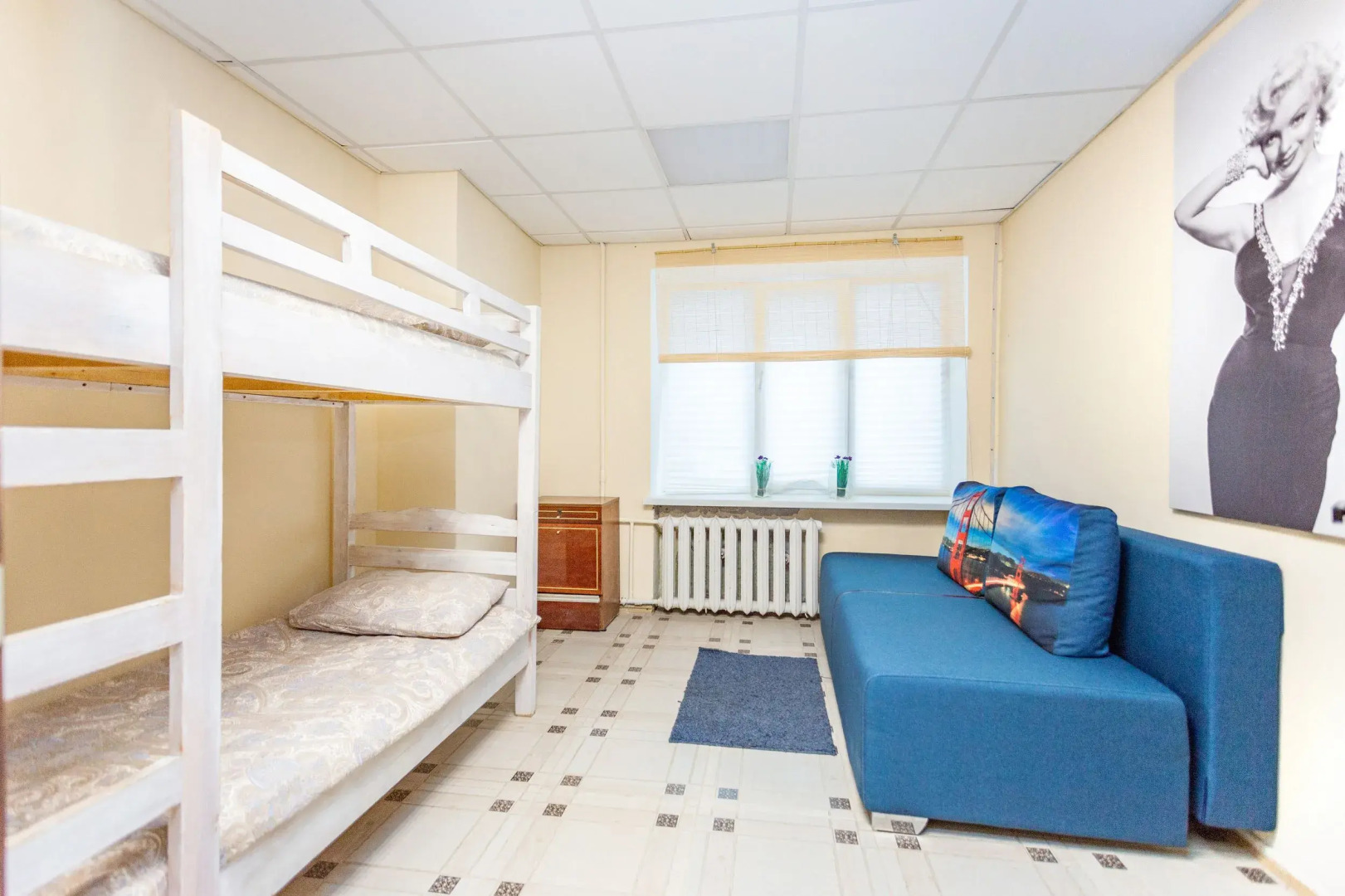 Хостел МОНРО