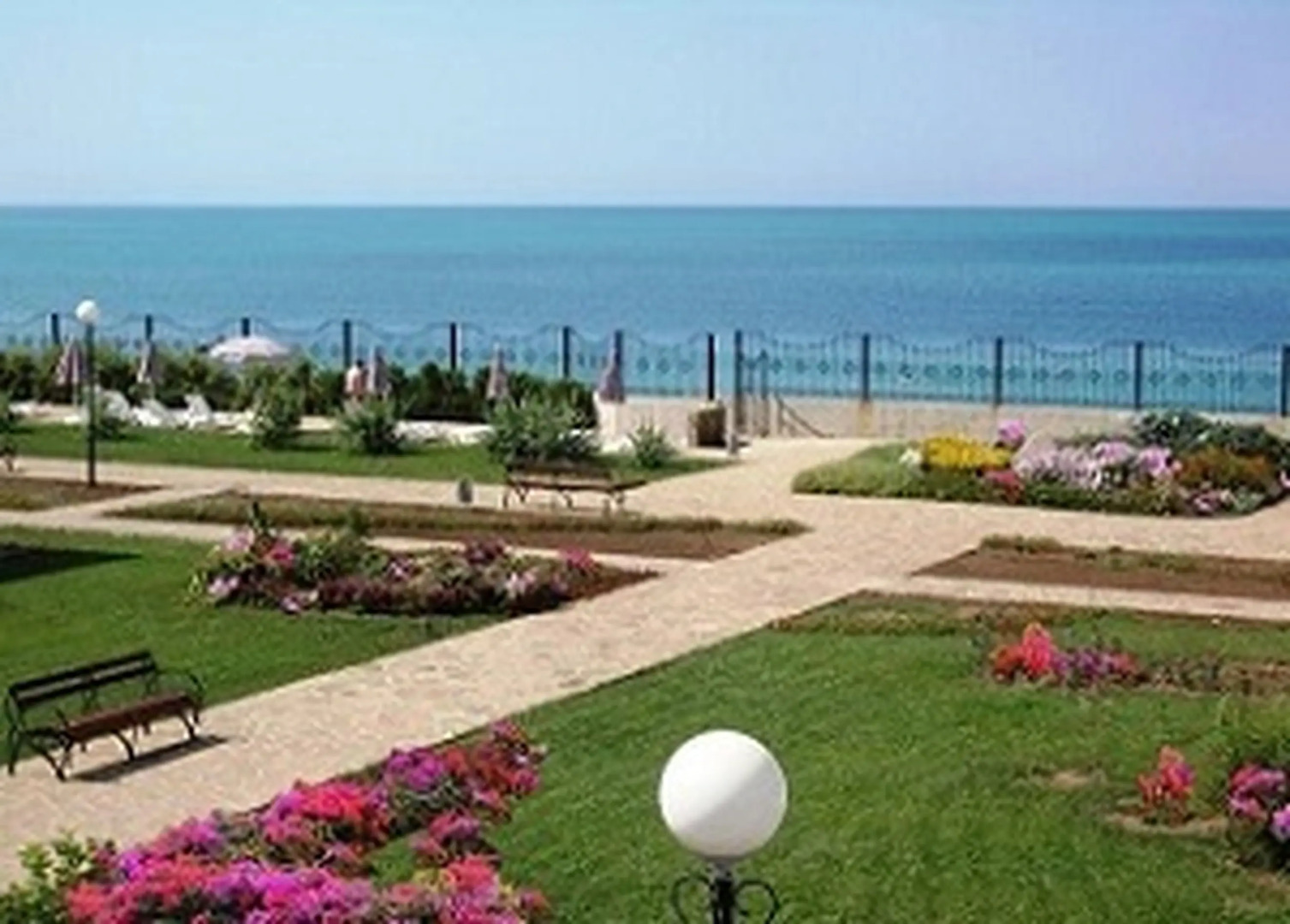 Отель Солнечный берег