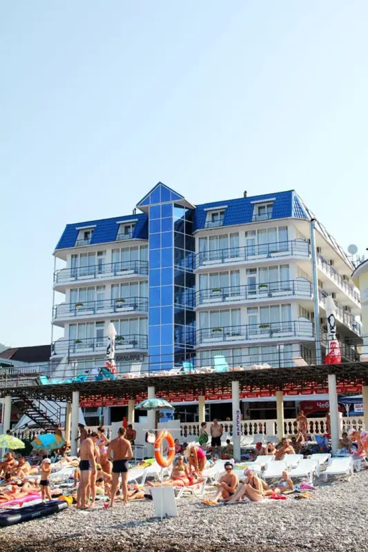 Отель Шторм