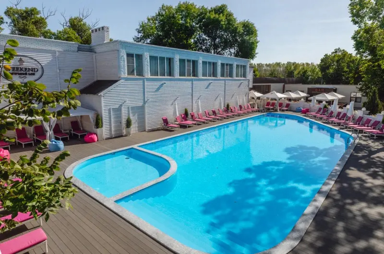 Загородный клуб Weekend