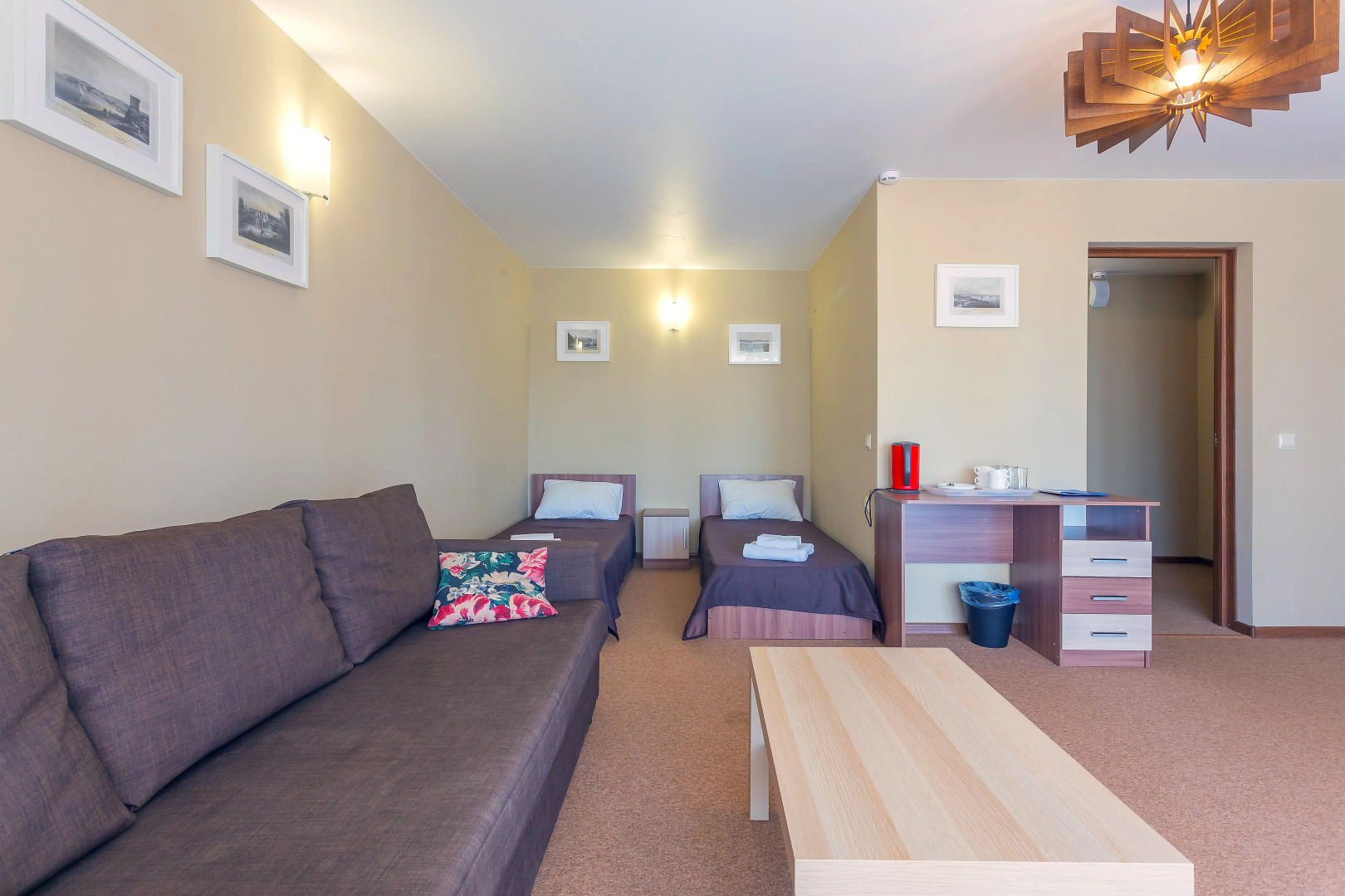 Гостиница Кастрополь