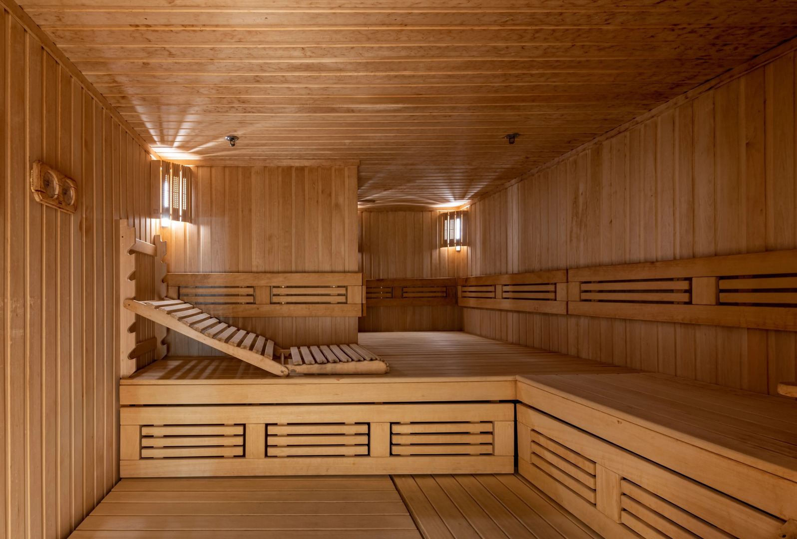 Cosmos Collection Izumrudny Les Hotel