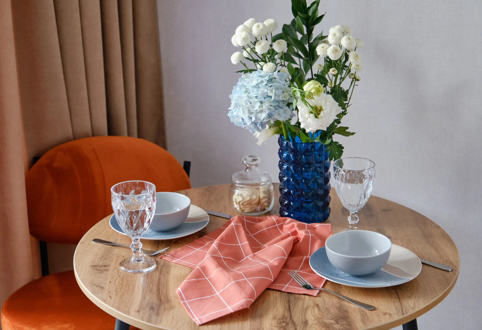 Квартира Прекрасная у ТЦ Академический