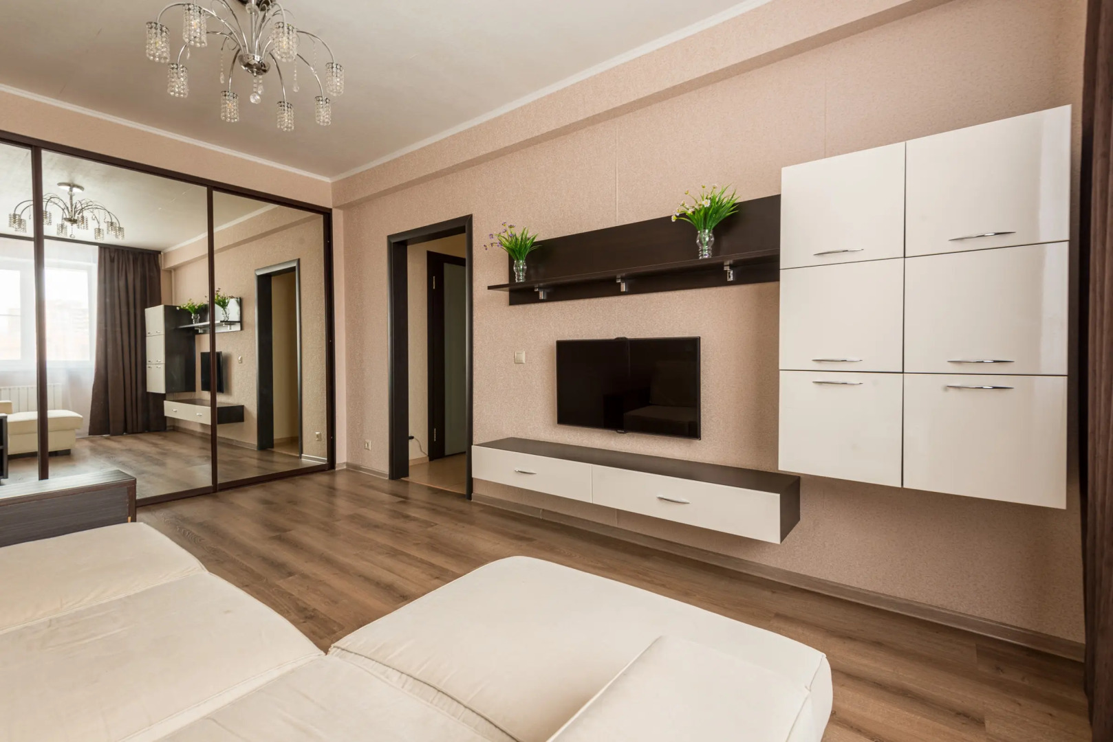 Квартира 2-к в центре на Ярославской 72 от RentAp, 4 сп.места