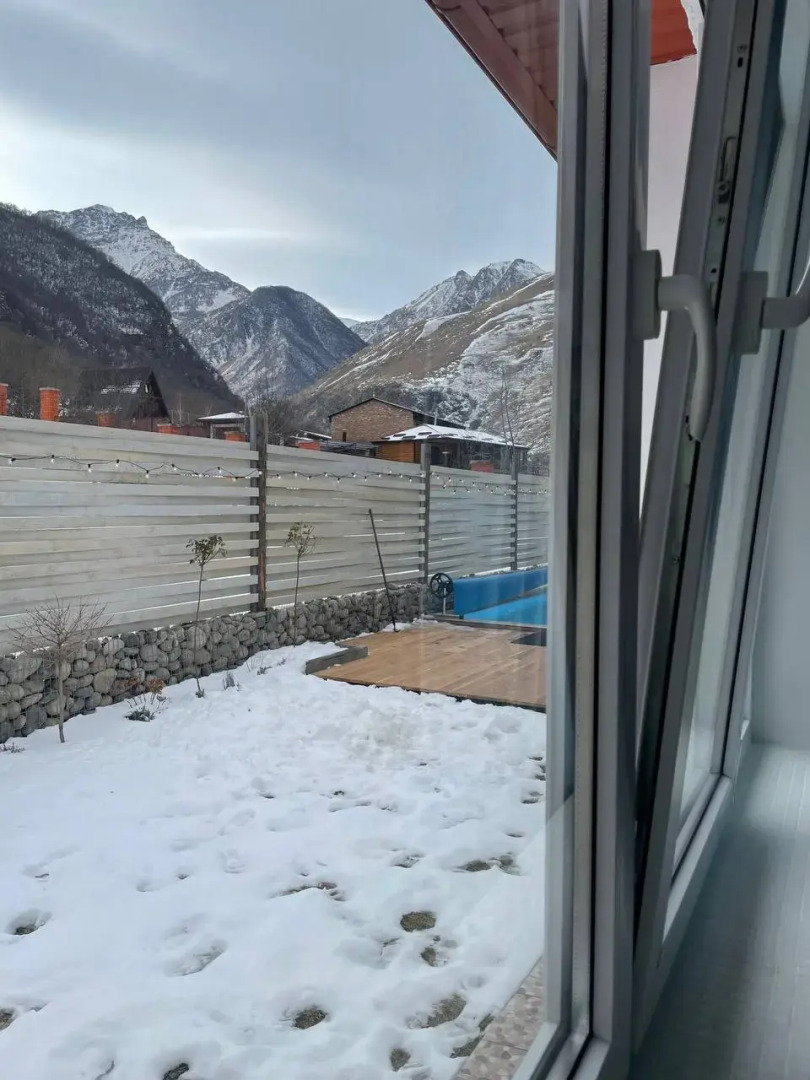 Частный дом с Бассейном у Леса