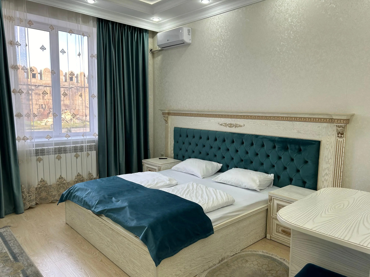 Отель Dash Gapi