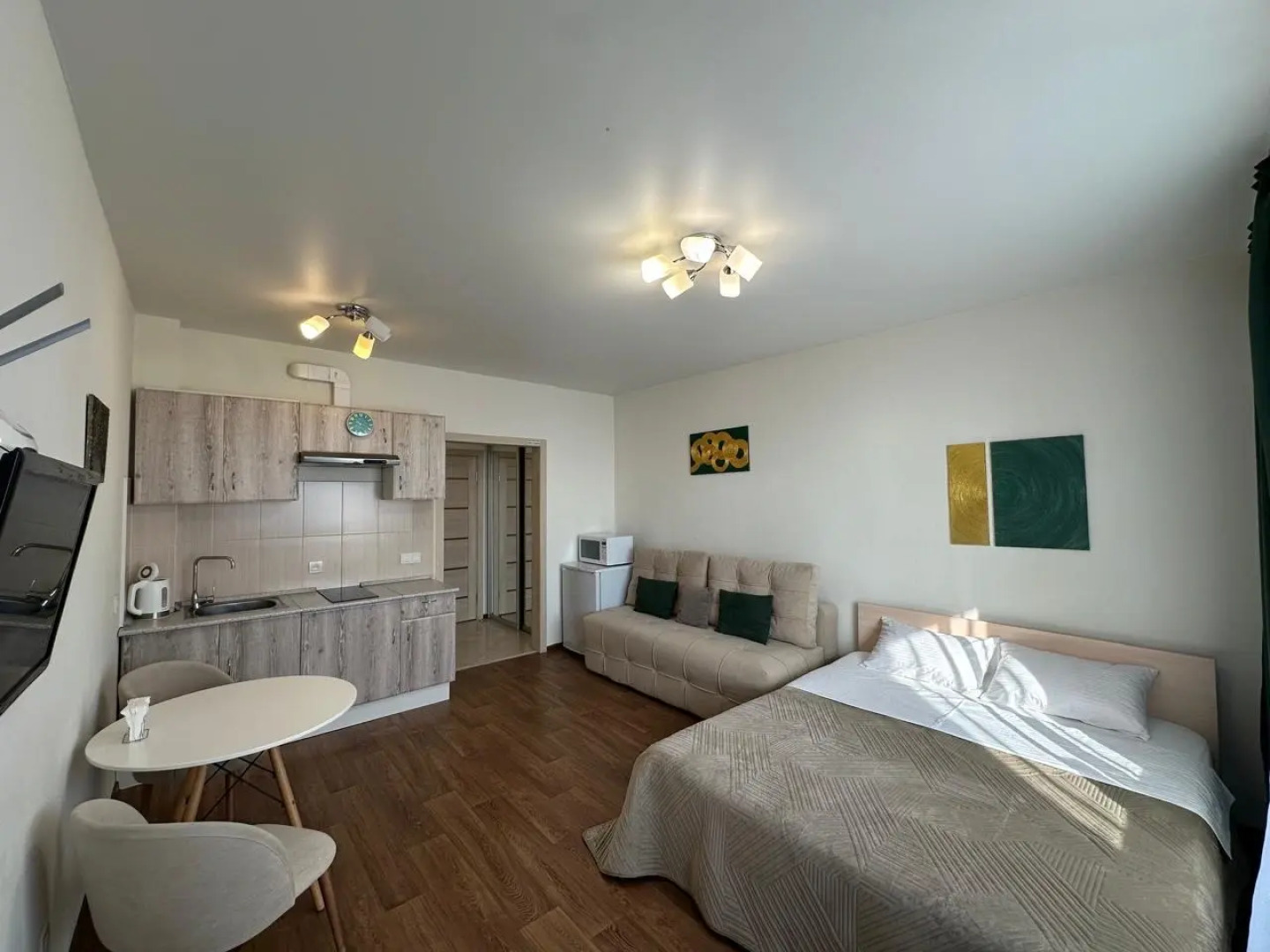 Апартаменты На 18 этаже Сибирская 42