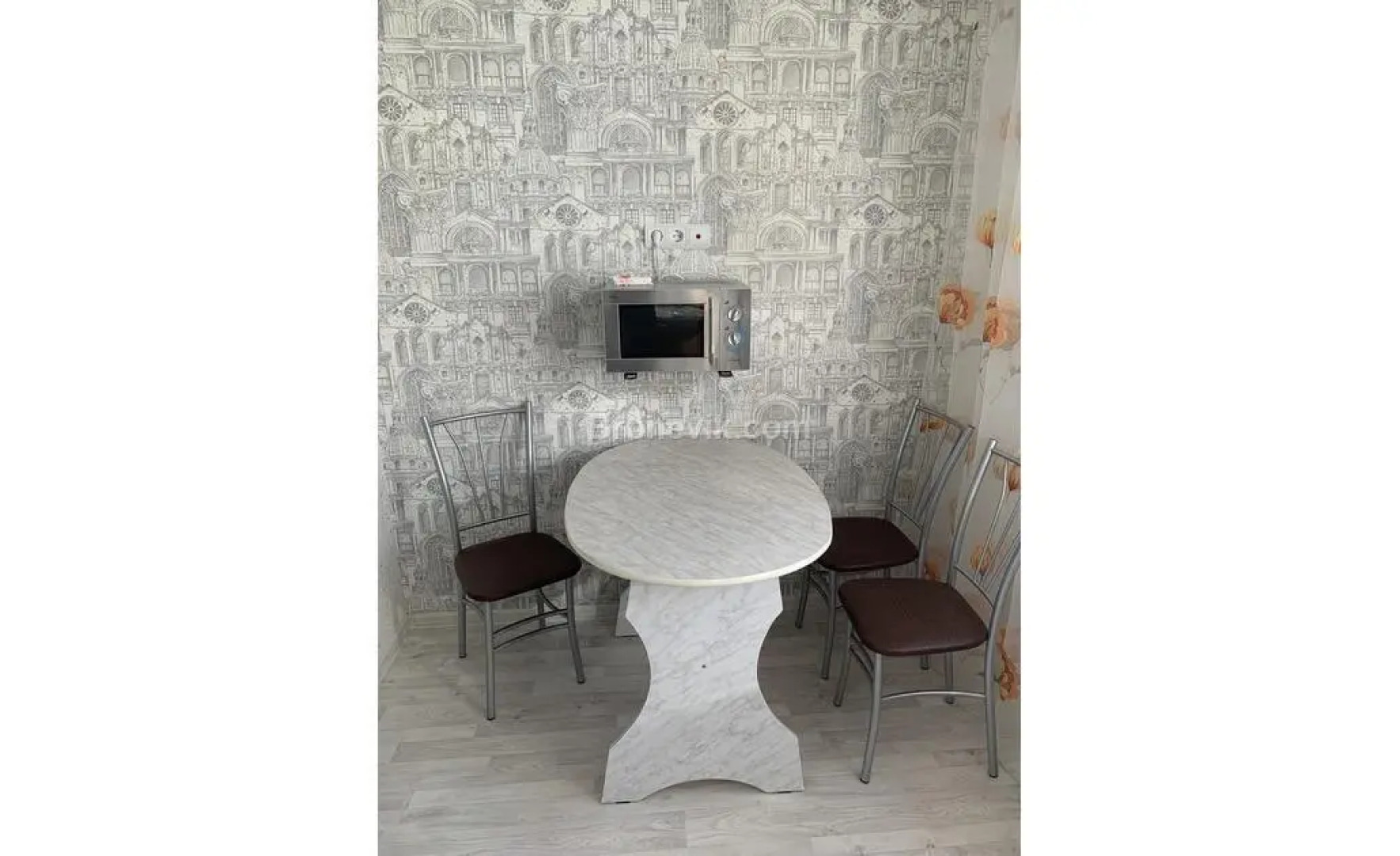 Апартаменты Семпл на Нефтяников 52