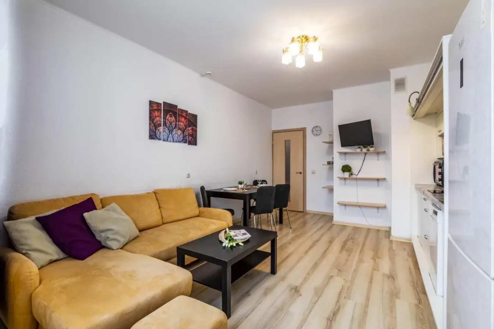 1 Евродвухкомнатные Апартаменты Артек (77)