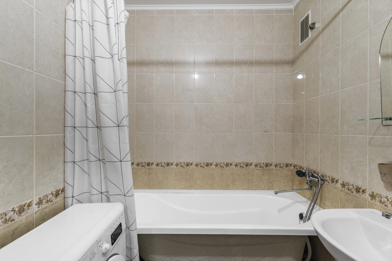 Квартира на Современников