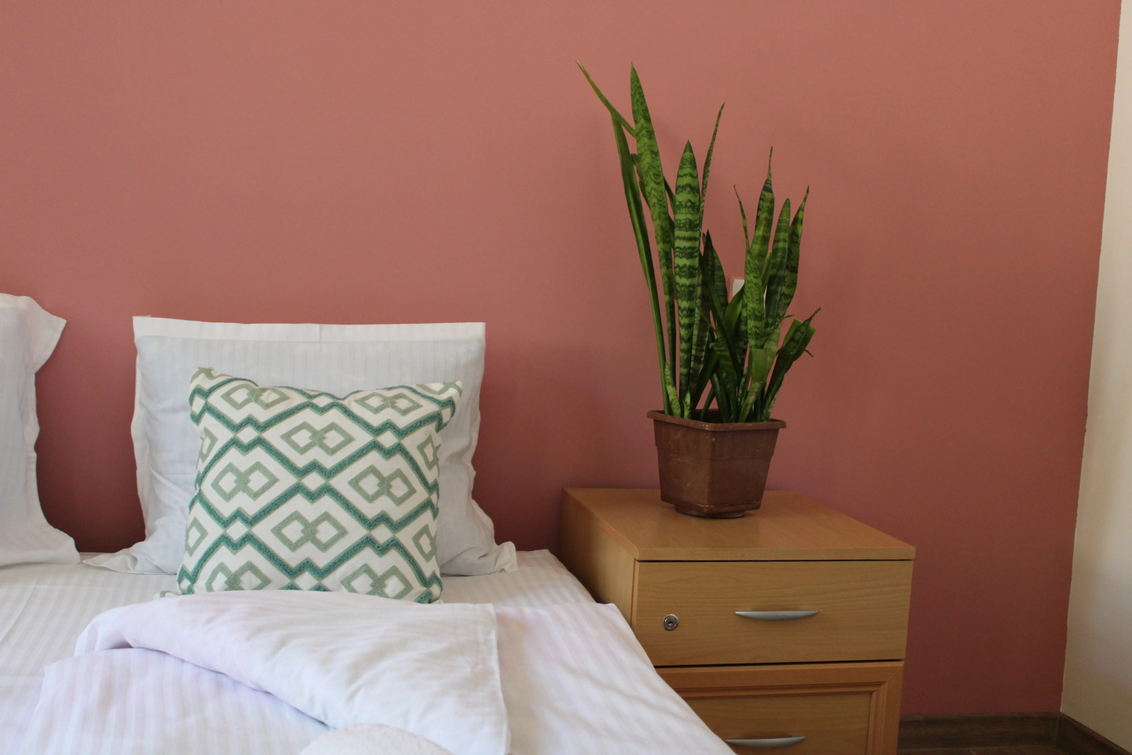 Хостел  JR's House