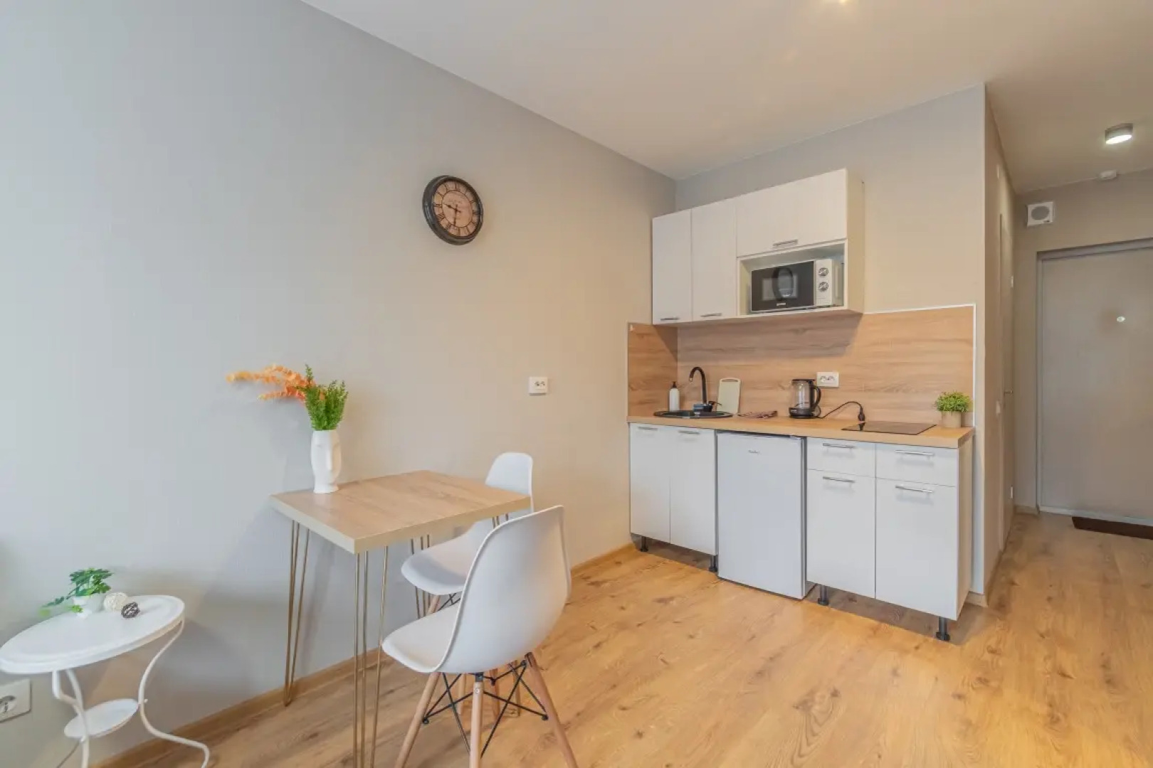 Апартаменты Улучшенные Трехместные SalutApart 8