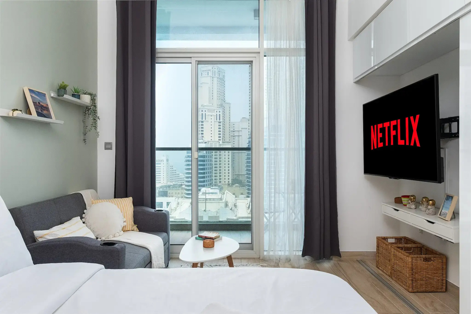 Апартаменты Welcome Home in Studio One Tower Студия