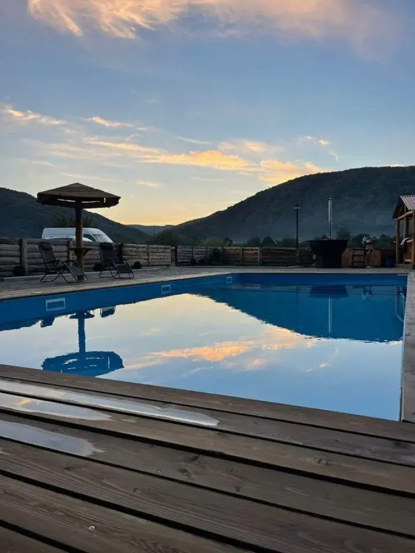 Частный дом с баней, бассейном и мангалом