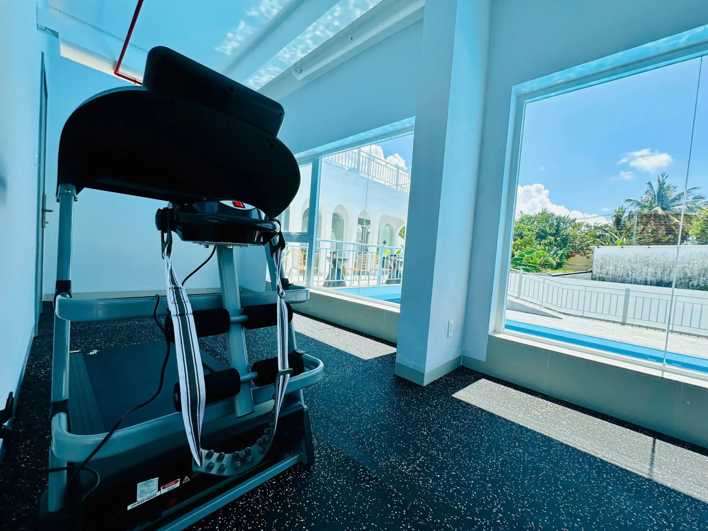 Отель The Up Phu Quoc