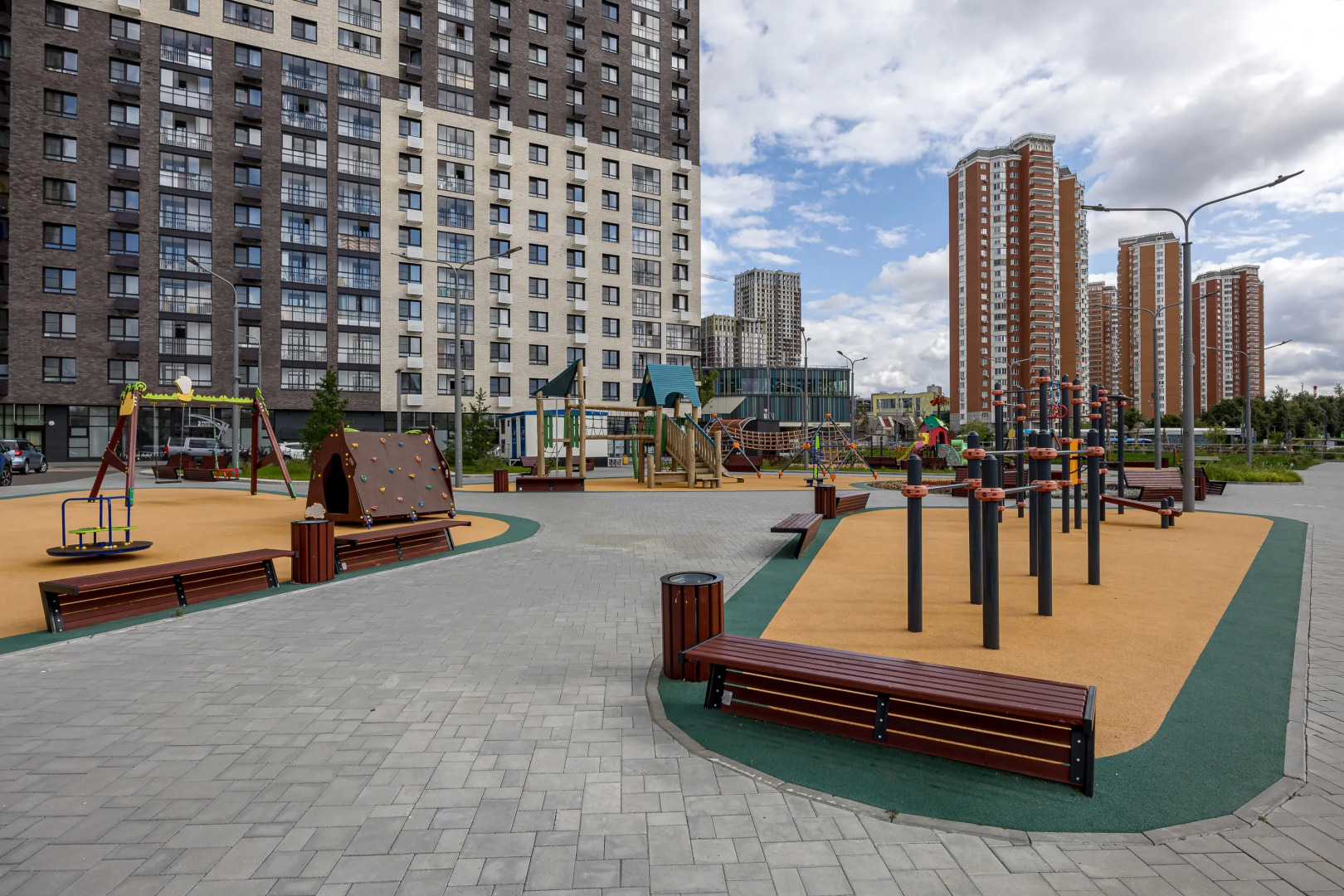 Квартира Уютная 2х комнатная у метро Нагорная