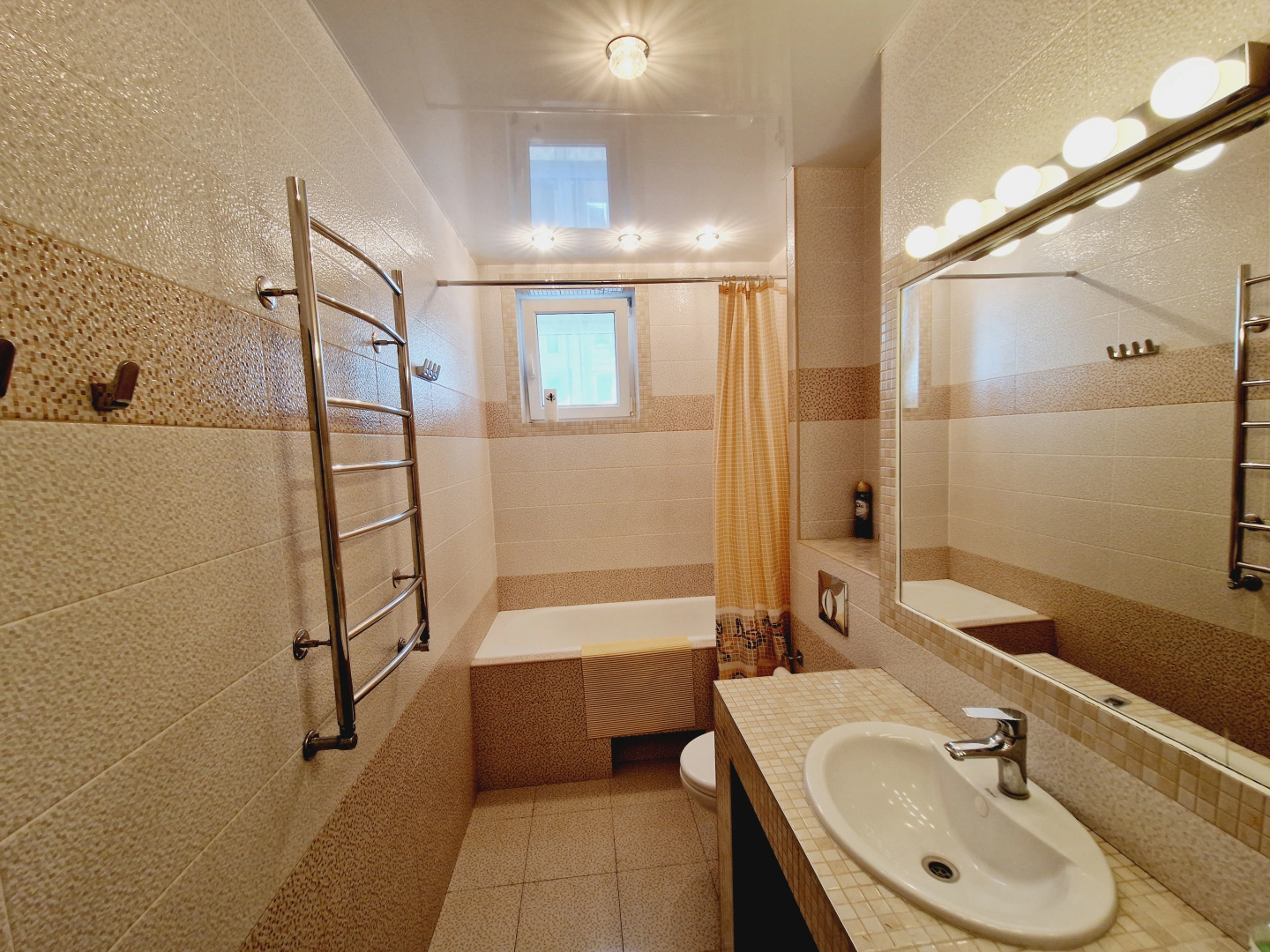 Квартира Восхитительная квартира! Не далеко от Центра! Вблизи Верхнего озера!