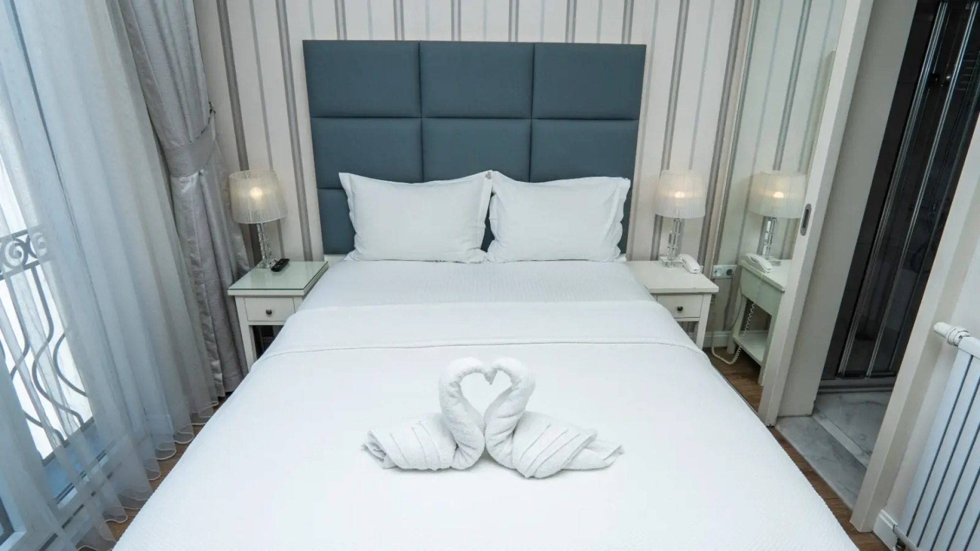 Отель Ten Rooms Istanbul Hotel