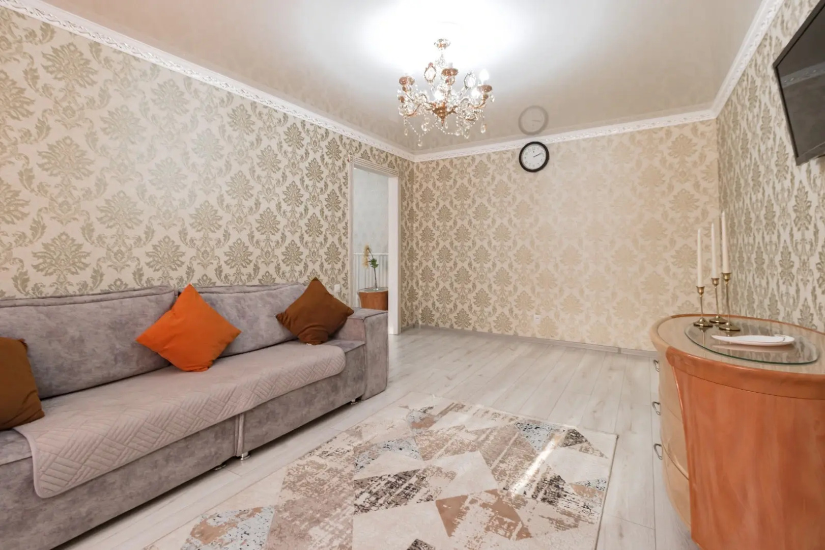 Квартира уютная полноценная двухкомнатная