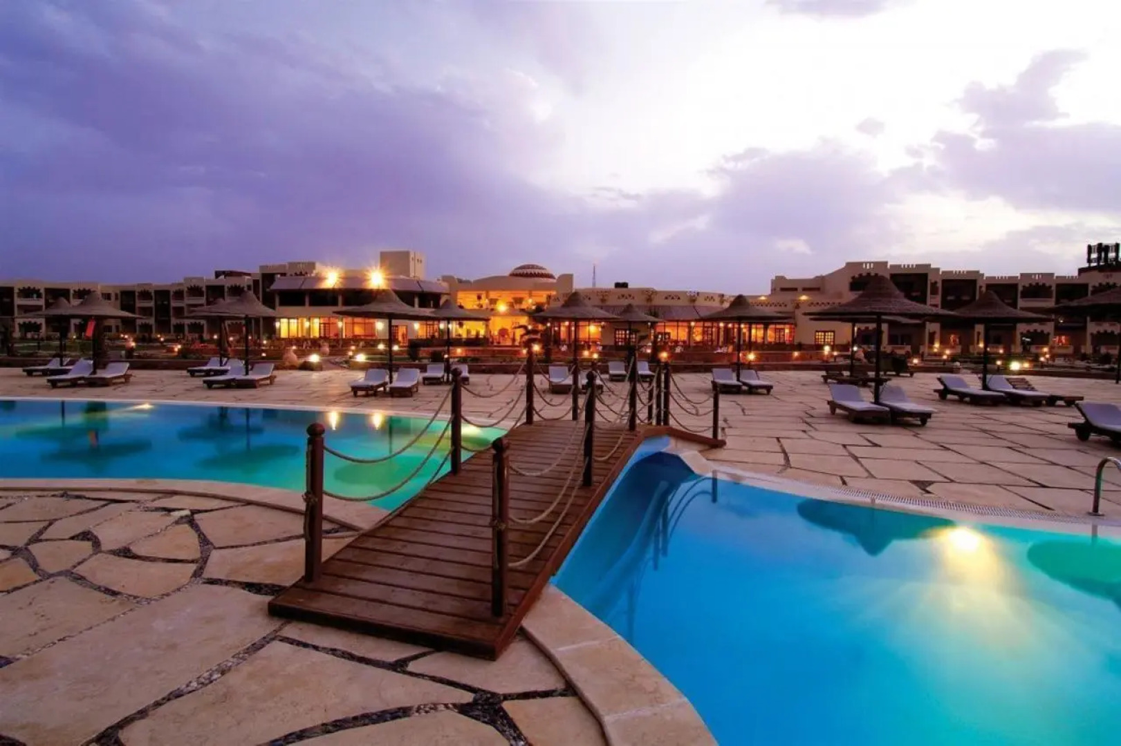 Курортный отель Bliss Nada Beach Resort