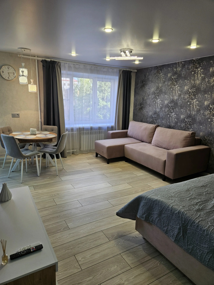 Апартаменты на Крестовой 124