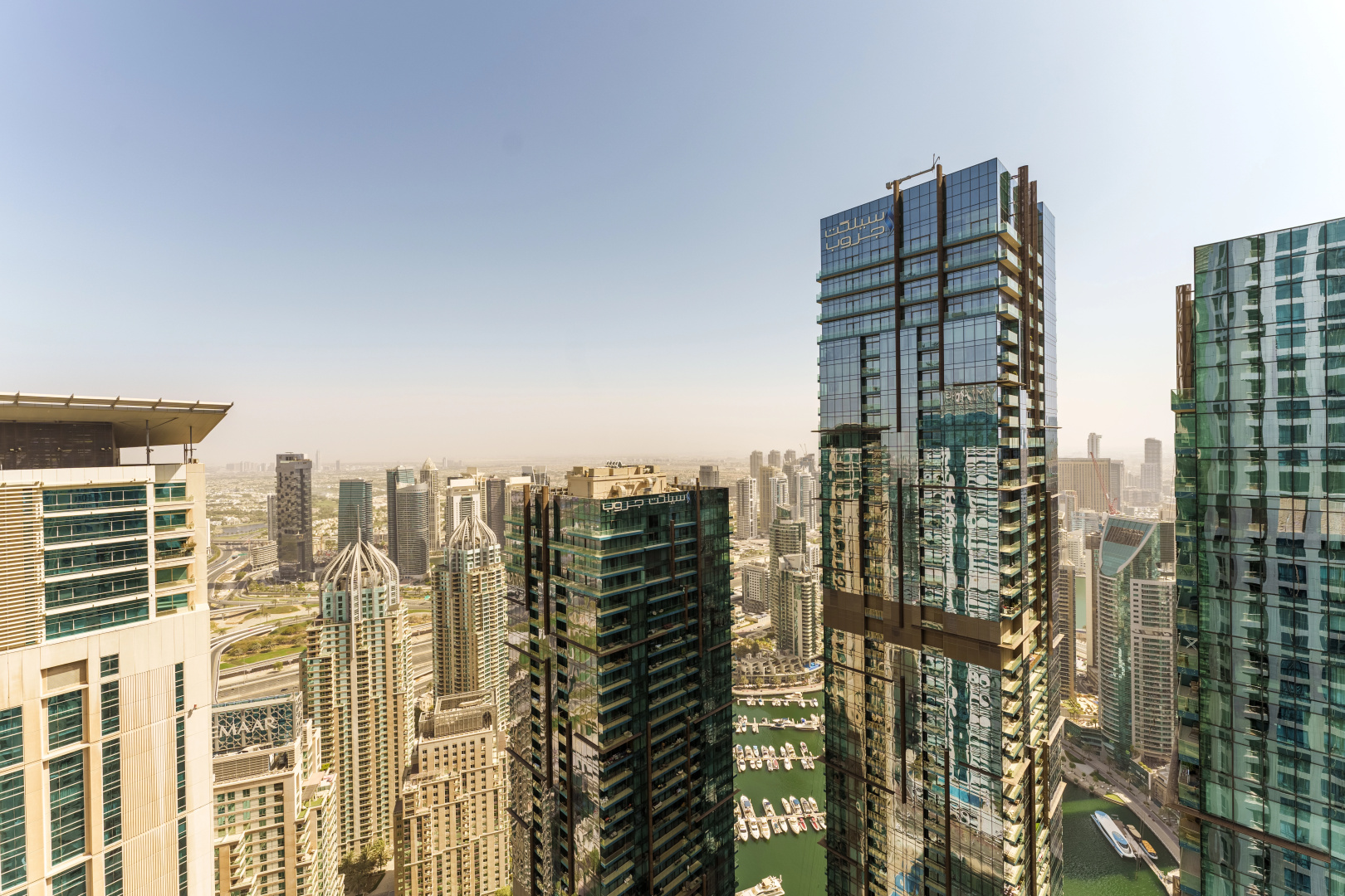 Апартаменты Unique & Stylish High Floor close to Marine Club