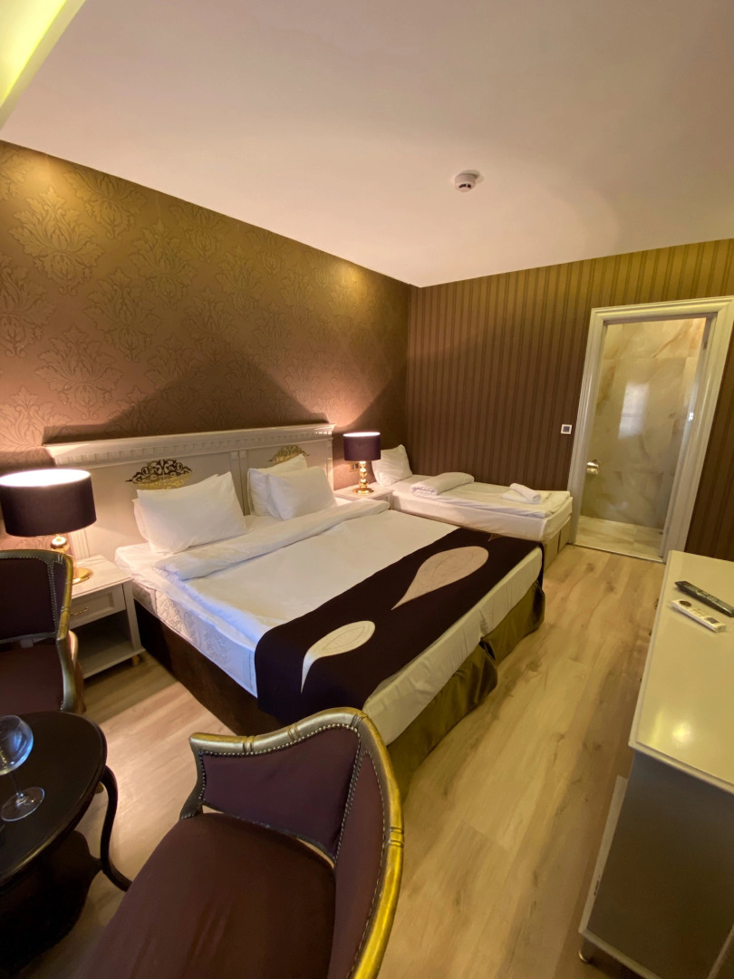 Отель Golden Gate