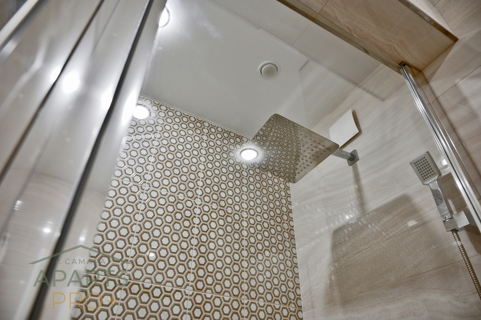 Квартира Aparts Pro Стильная евро 2-ком в центре Самары