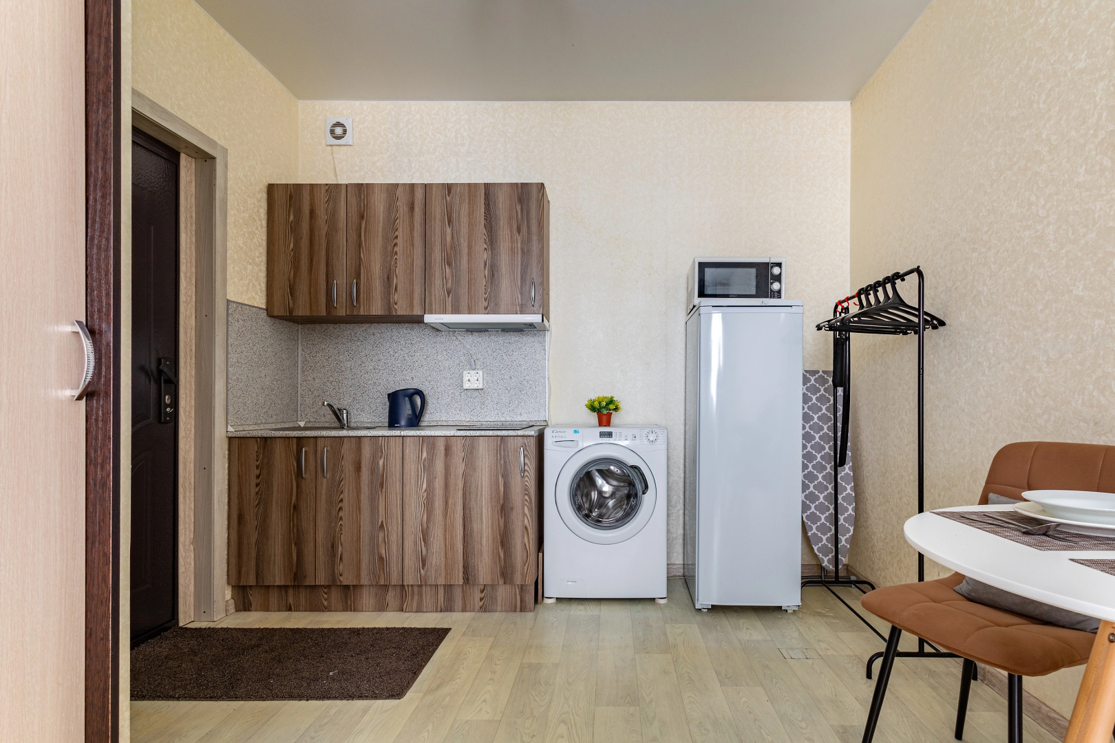 Апартаменты InHome24 Улучшенные Апартаменты С Евроремонтом в Химках