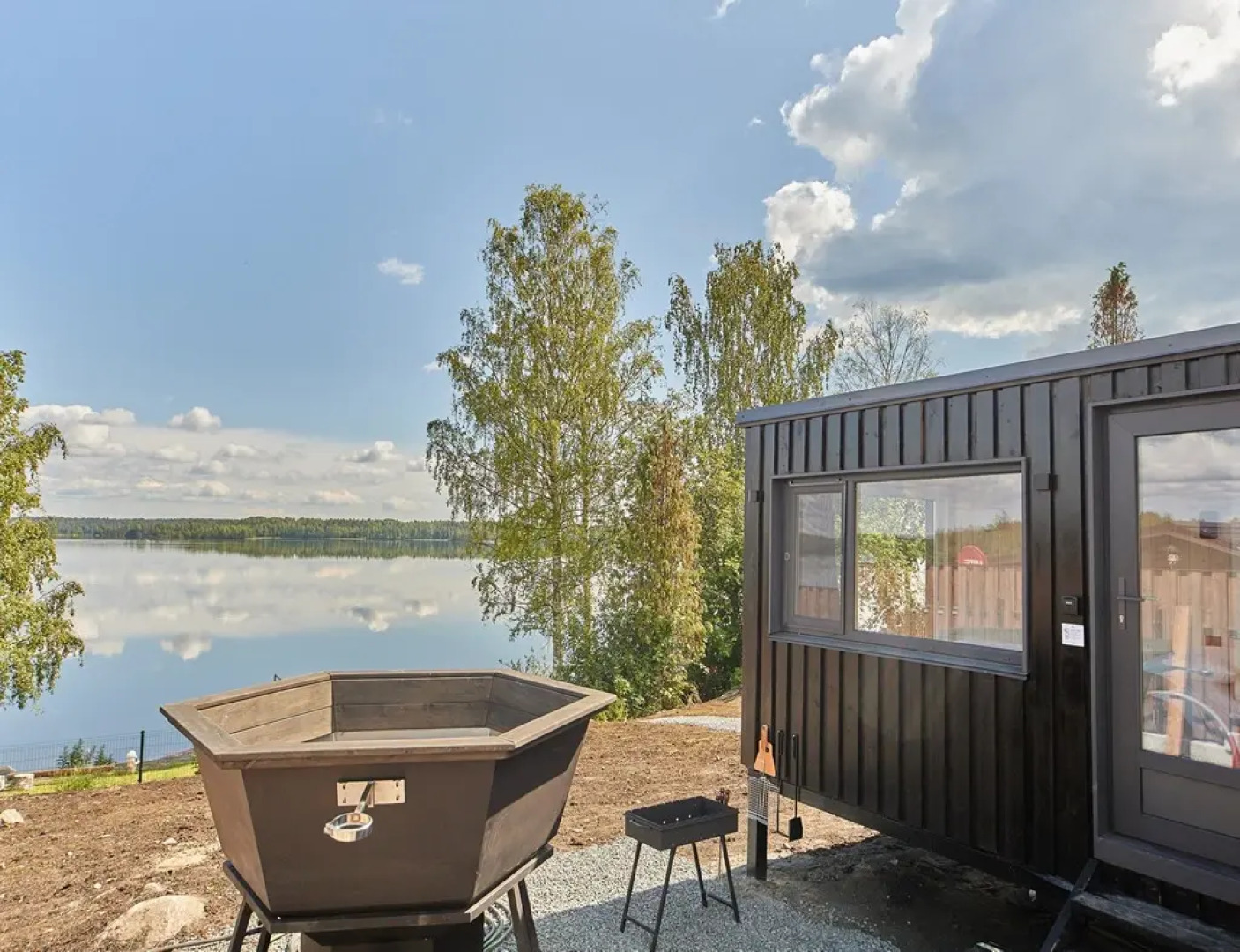 Гостевой дом Дом у озера 4Стихии