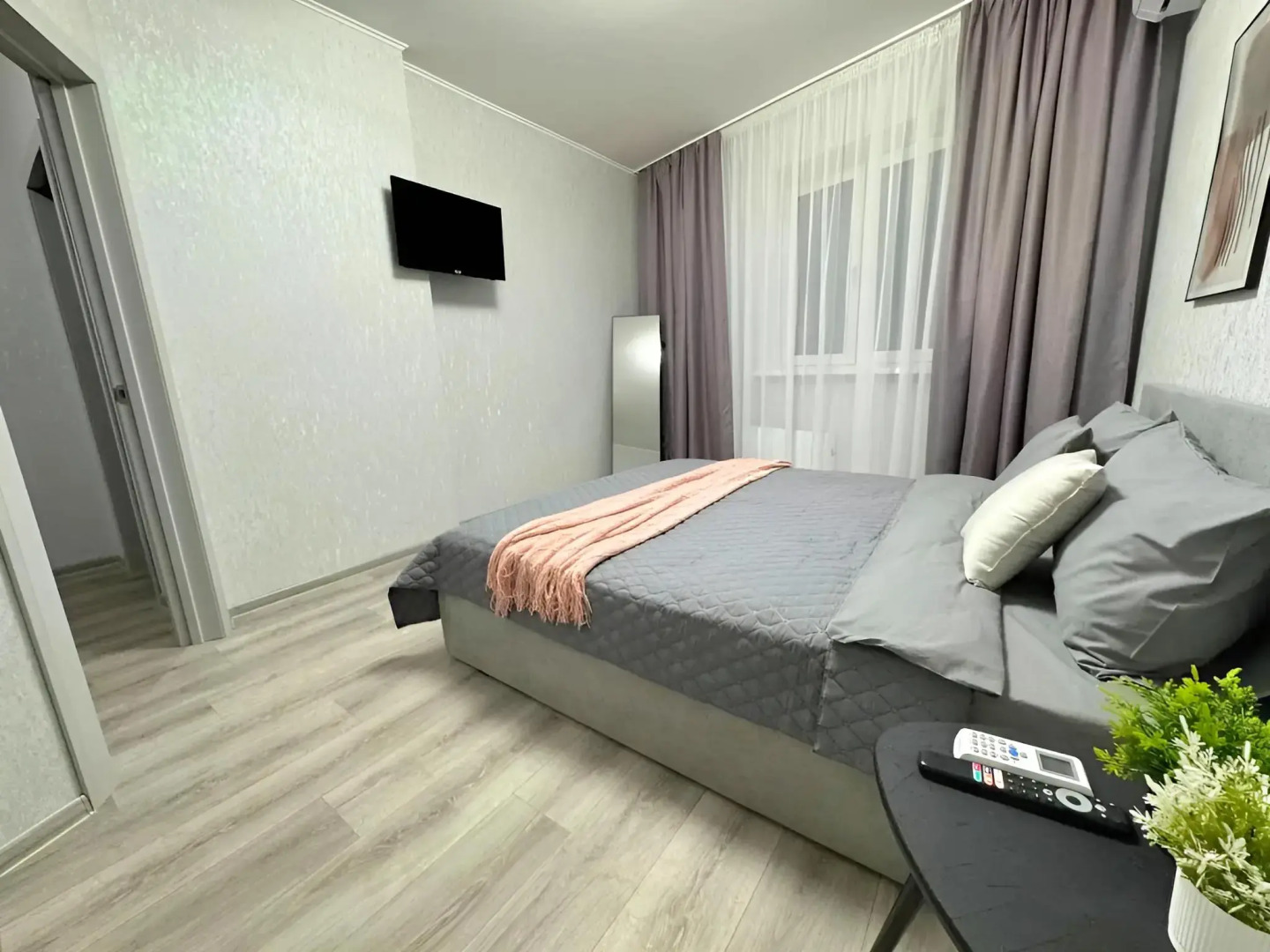 Квартира Уютная от ProКвартиры у Метро рядом с Центром на Декабристов 89В