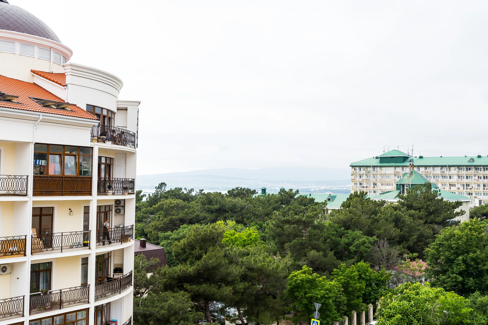 Апартаменты евродвушка с видом на море от LetoApart