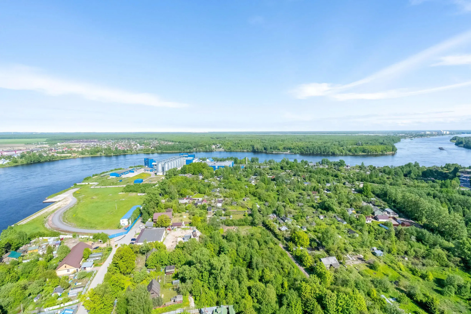 Квартира 31 этаж с видом на Неву