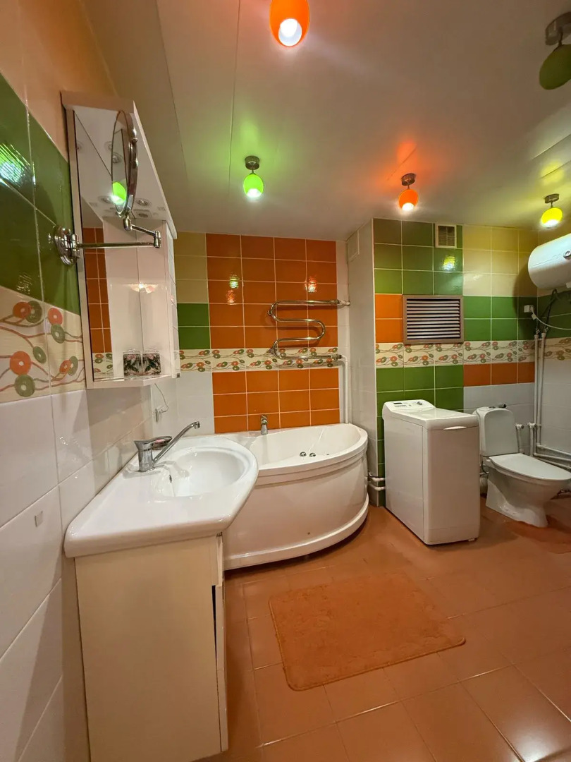 Квартира 2-комнатная ул. Азина 5/1