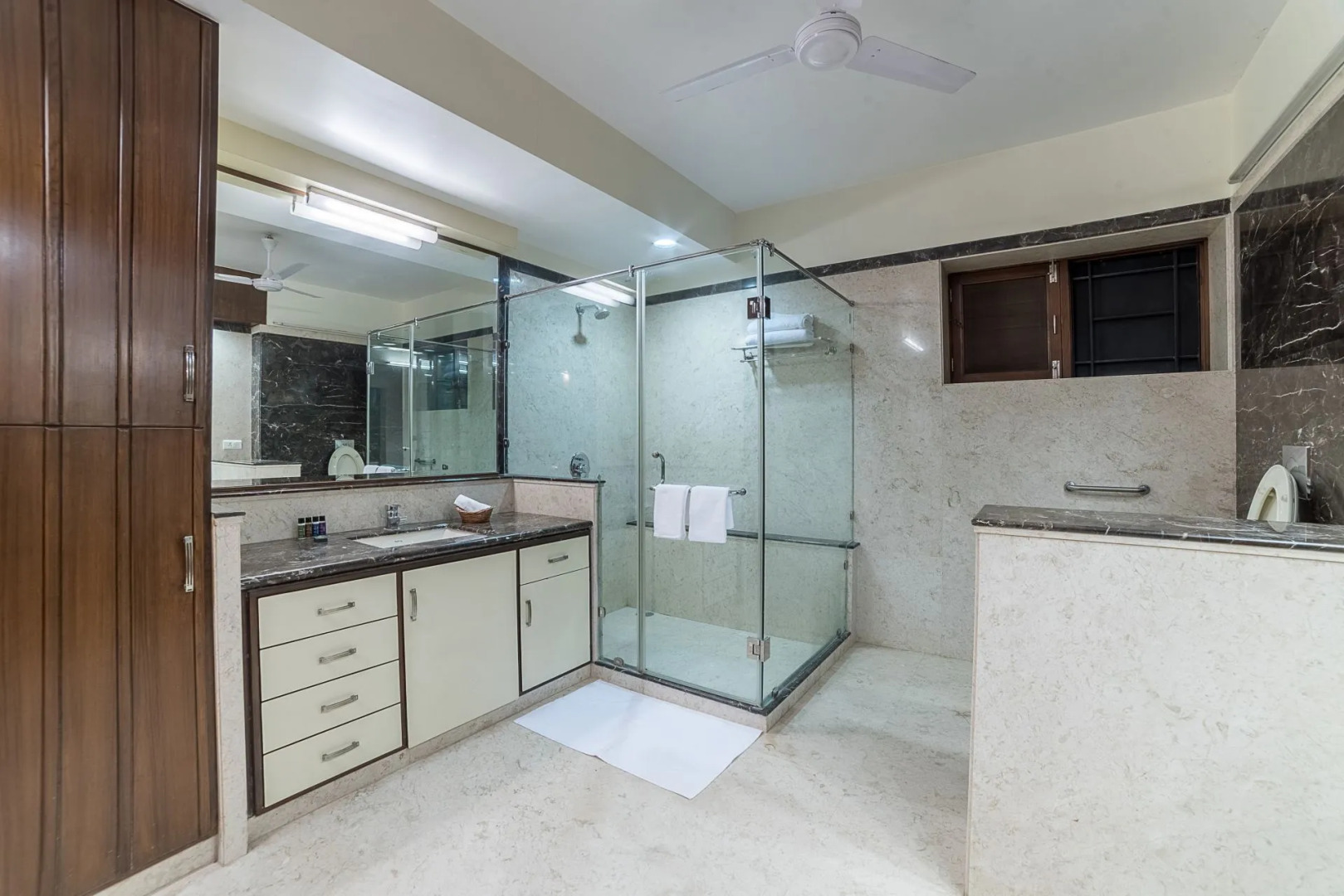 Отель The Almond Tree