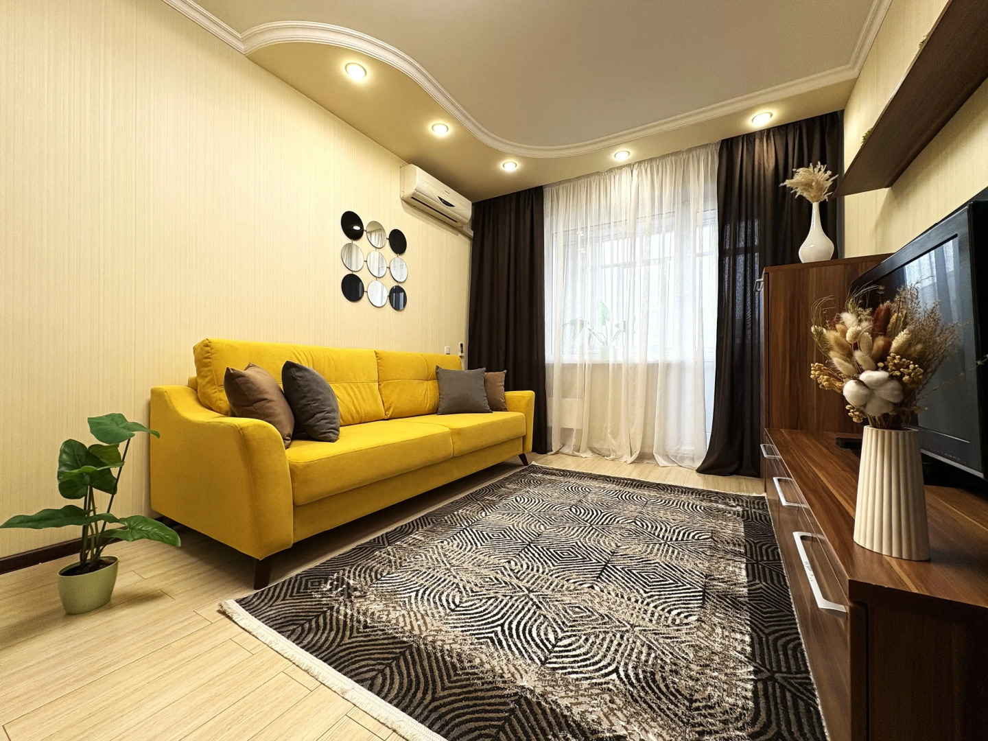 Апартаменты White Coffee SUTKI LIFE