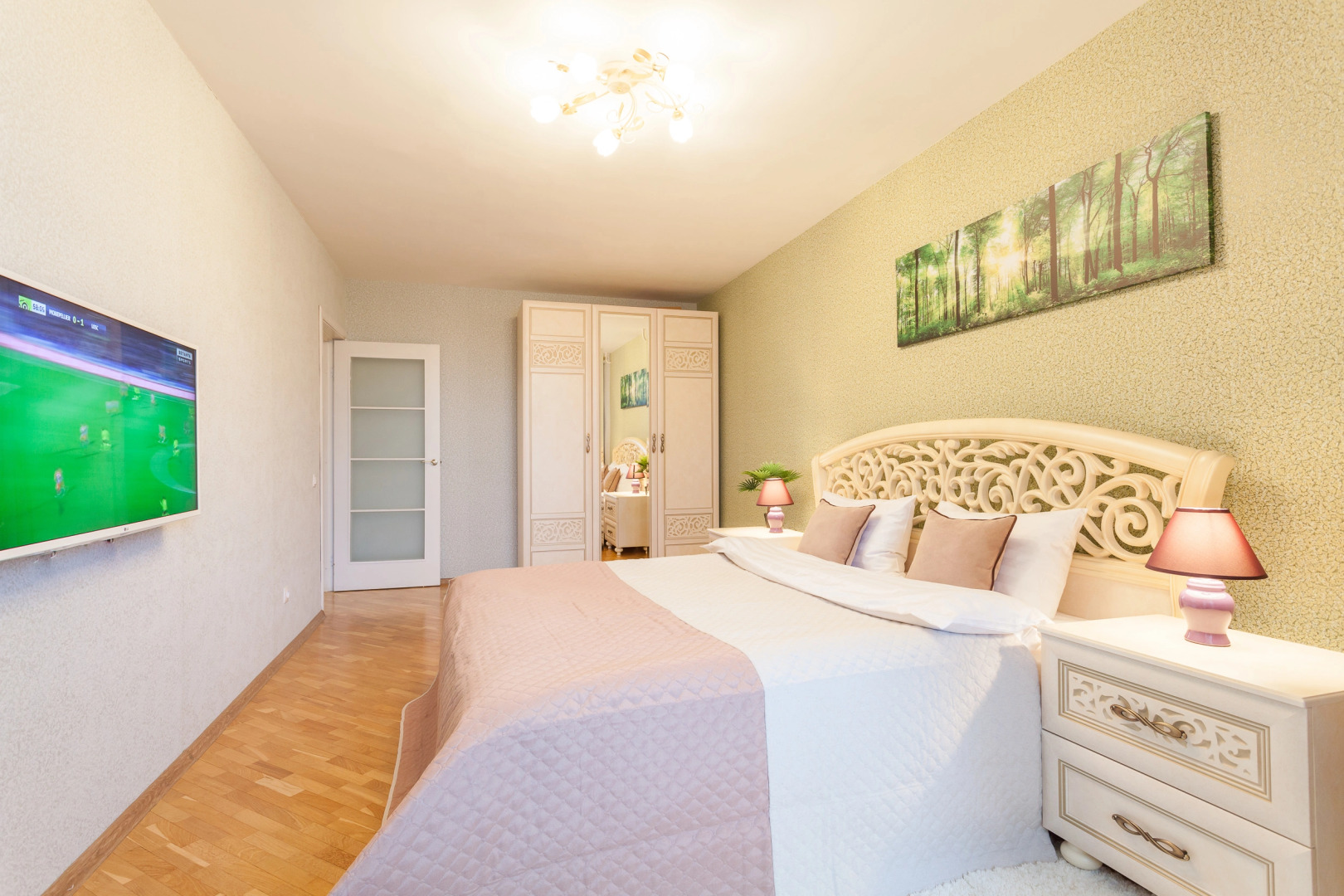 Апартаменты Favorite Заславская 11/2