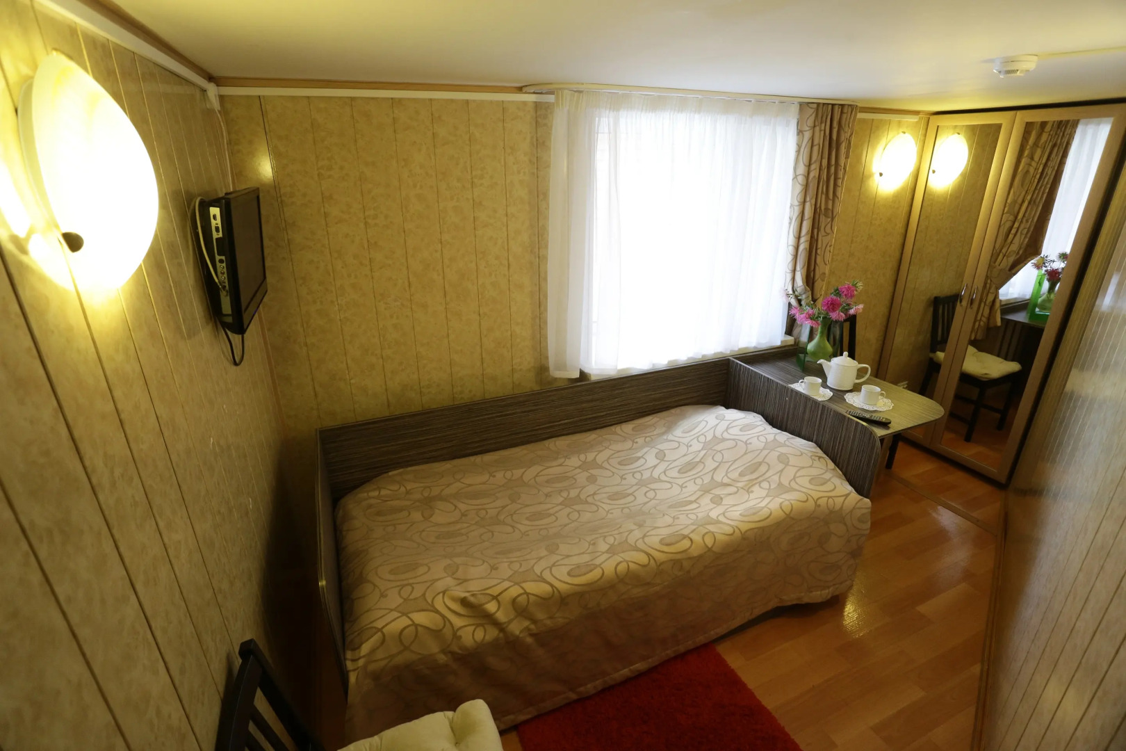 Отель Астра