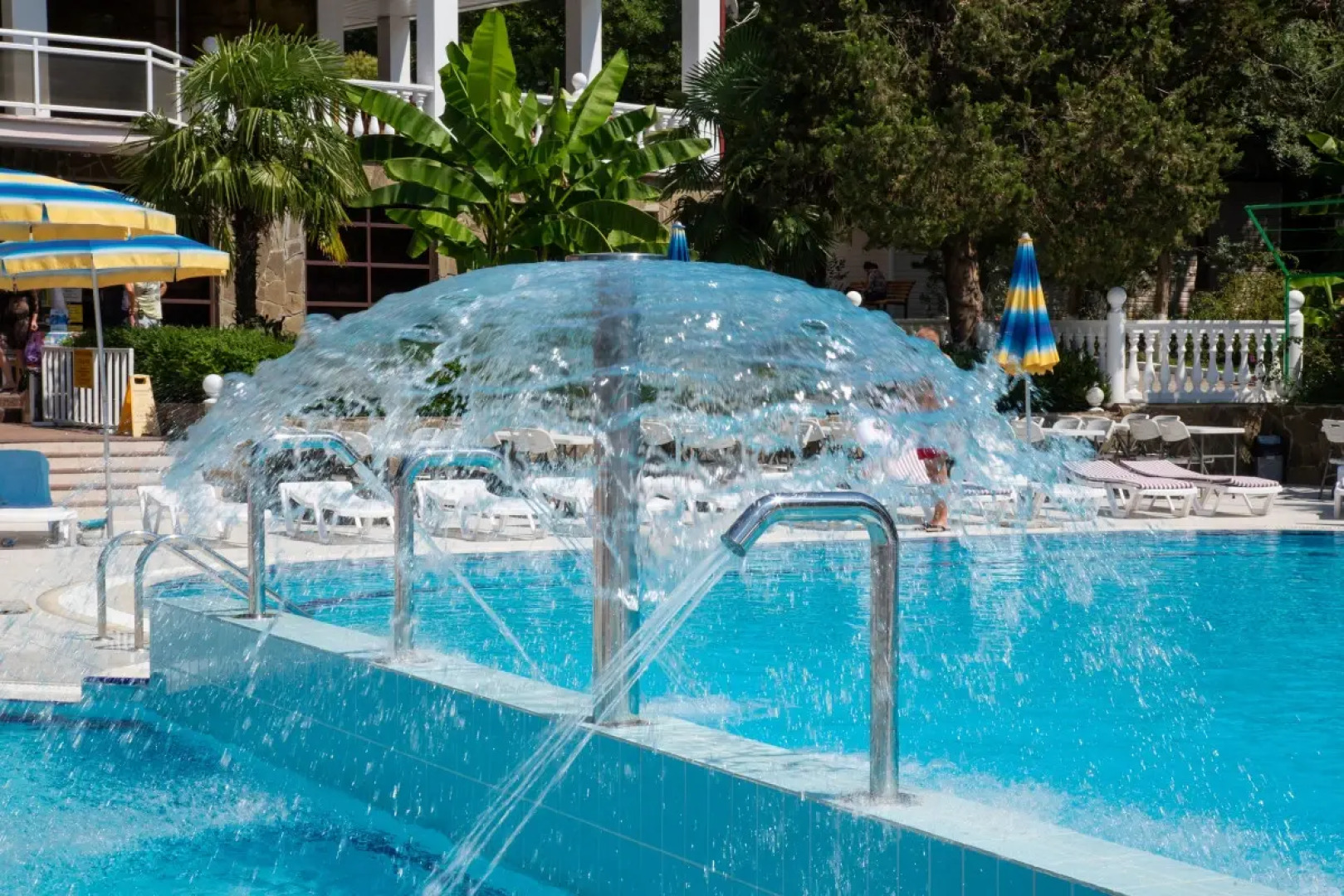 Курортный отель Ателика Сокол