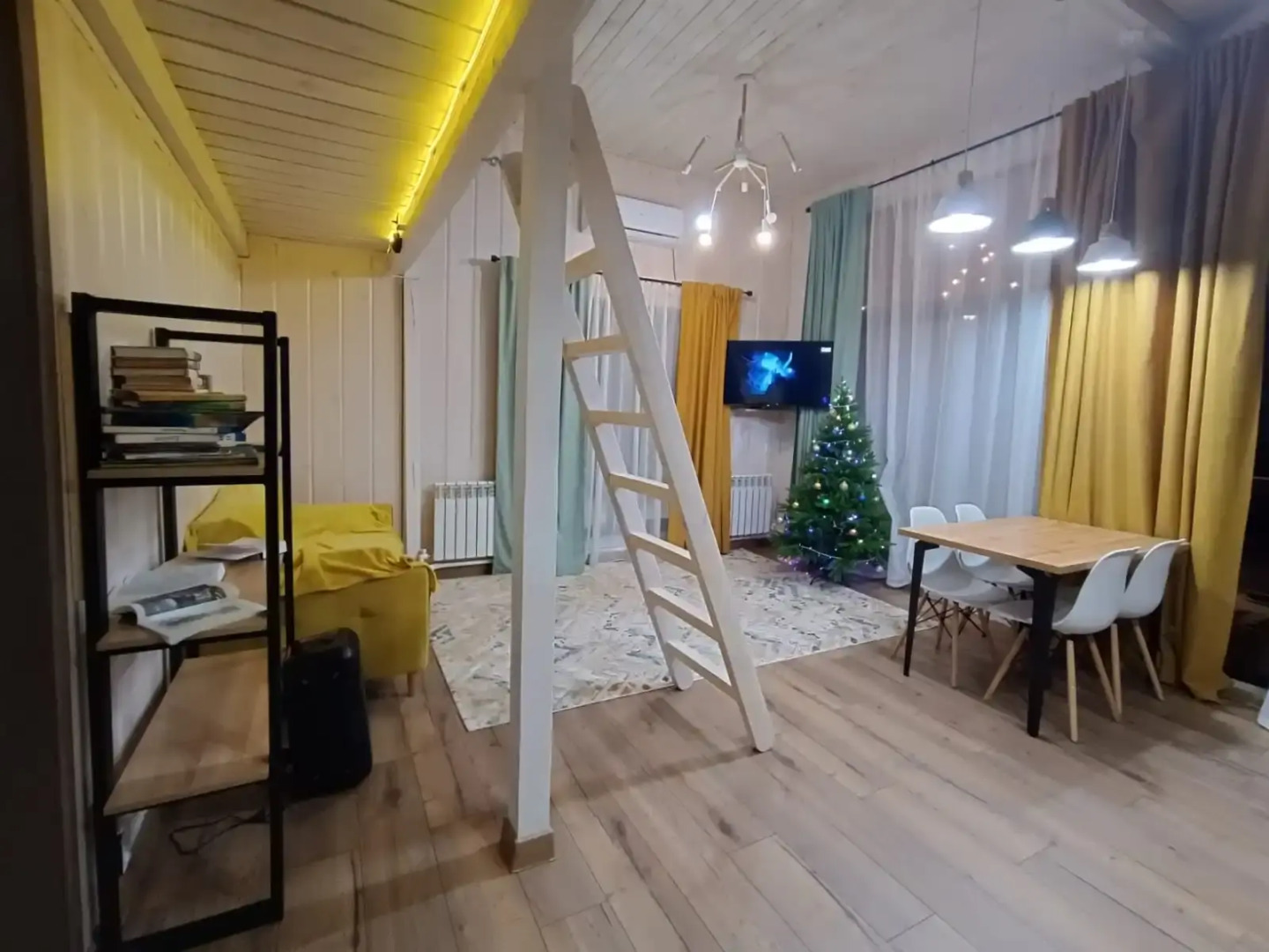 Частный дом Дом на берегу волги