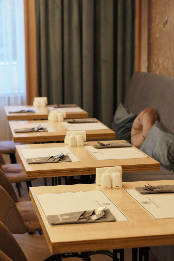 Отель Талес