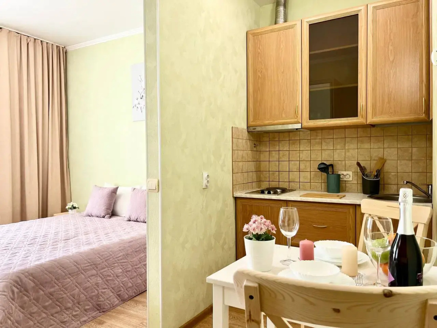 Квартира у метро Пионерская «Гости Дома» 1