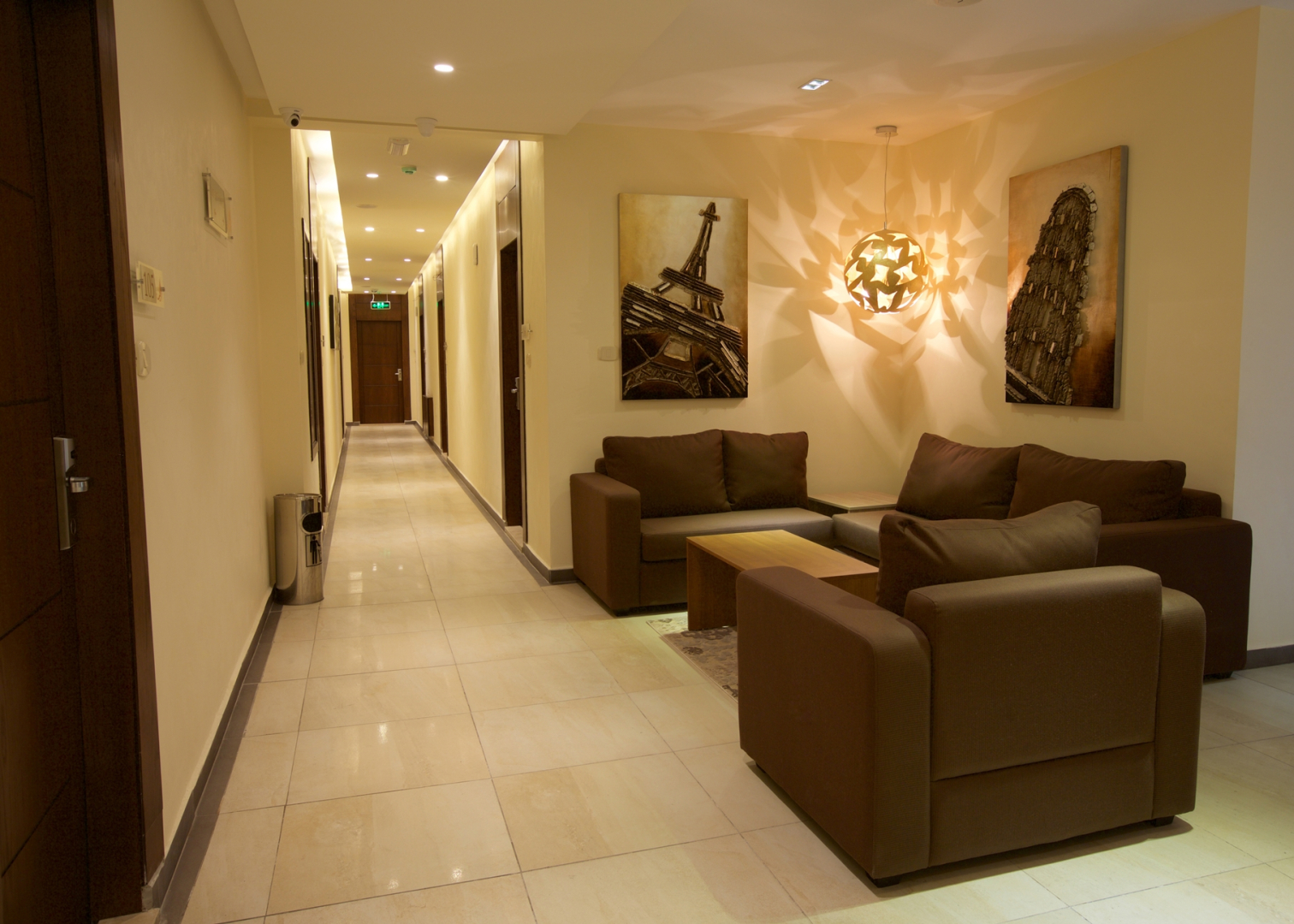 Отель Lujain Suites