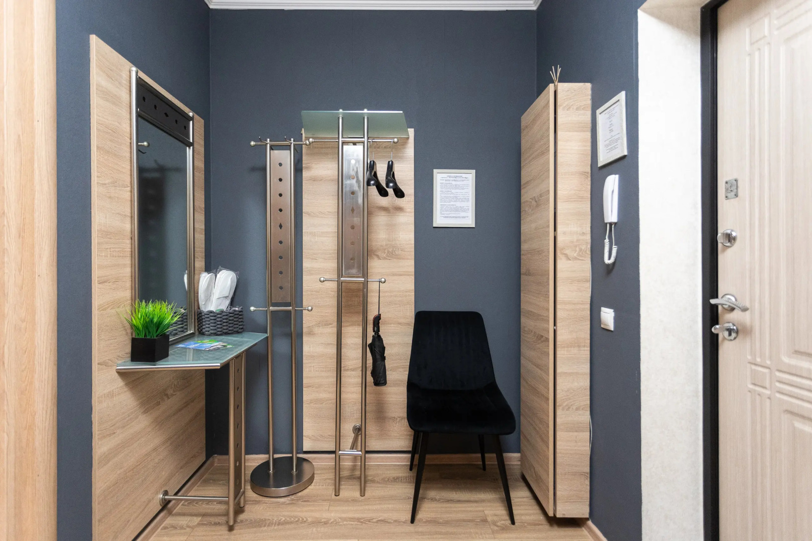 Квартира класса комфорт плюс с видом на реку в центре Рыбной деревни, остров Канта