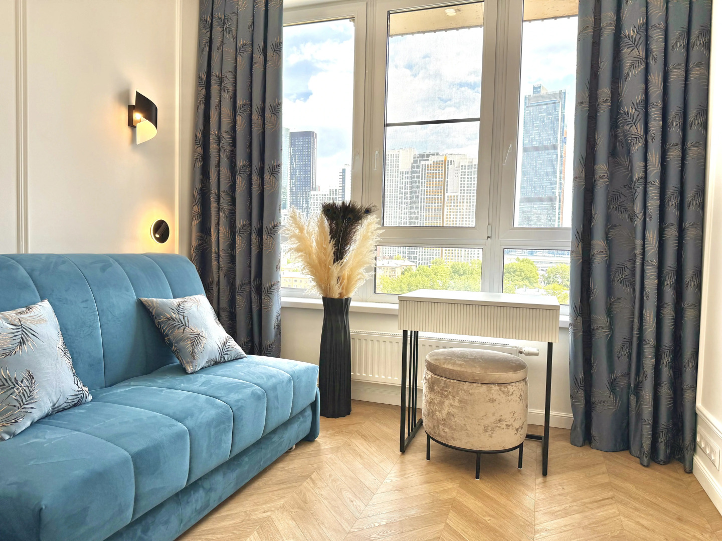 Квартира Роскошная с Дизайнерским Люкс Решением и Видом на Реку и Москва-Сити