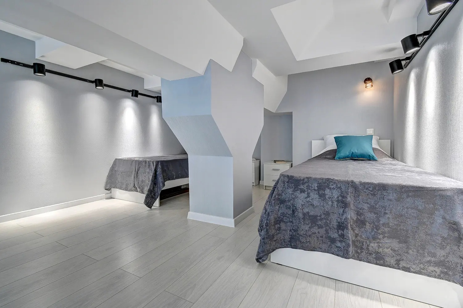 Апартаменты двухуровневые на Мамайке