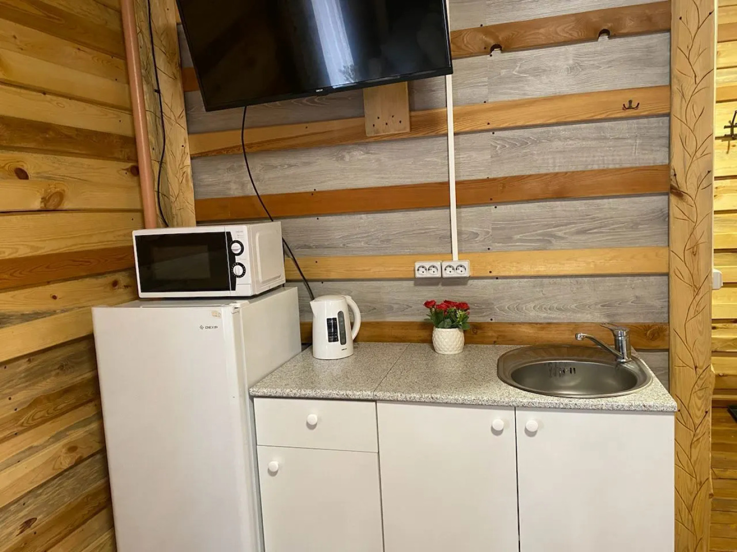 Altaya Uyutnye Nomera Dlya 4-Kh Gostey Hotel