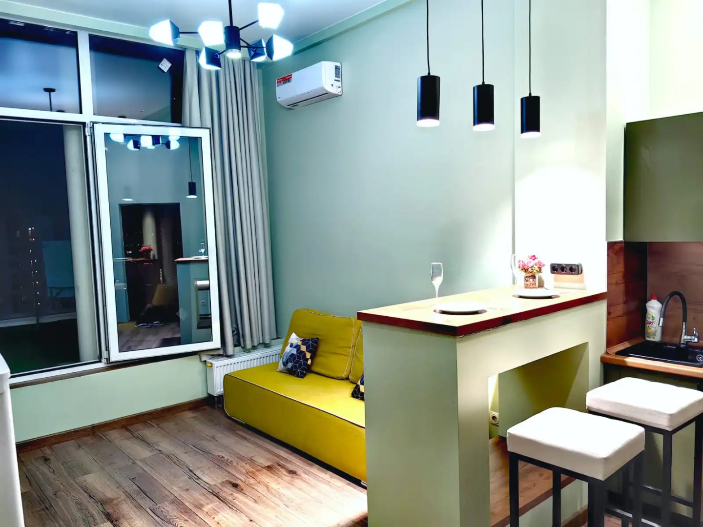 Апартаменты Студия на Пархоменко с Видом на Город