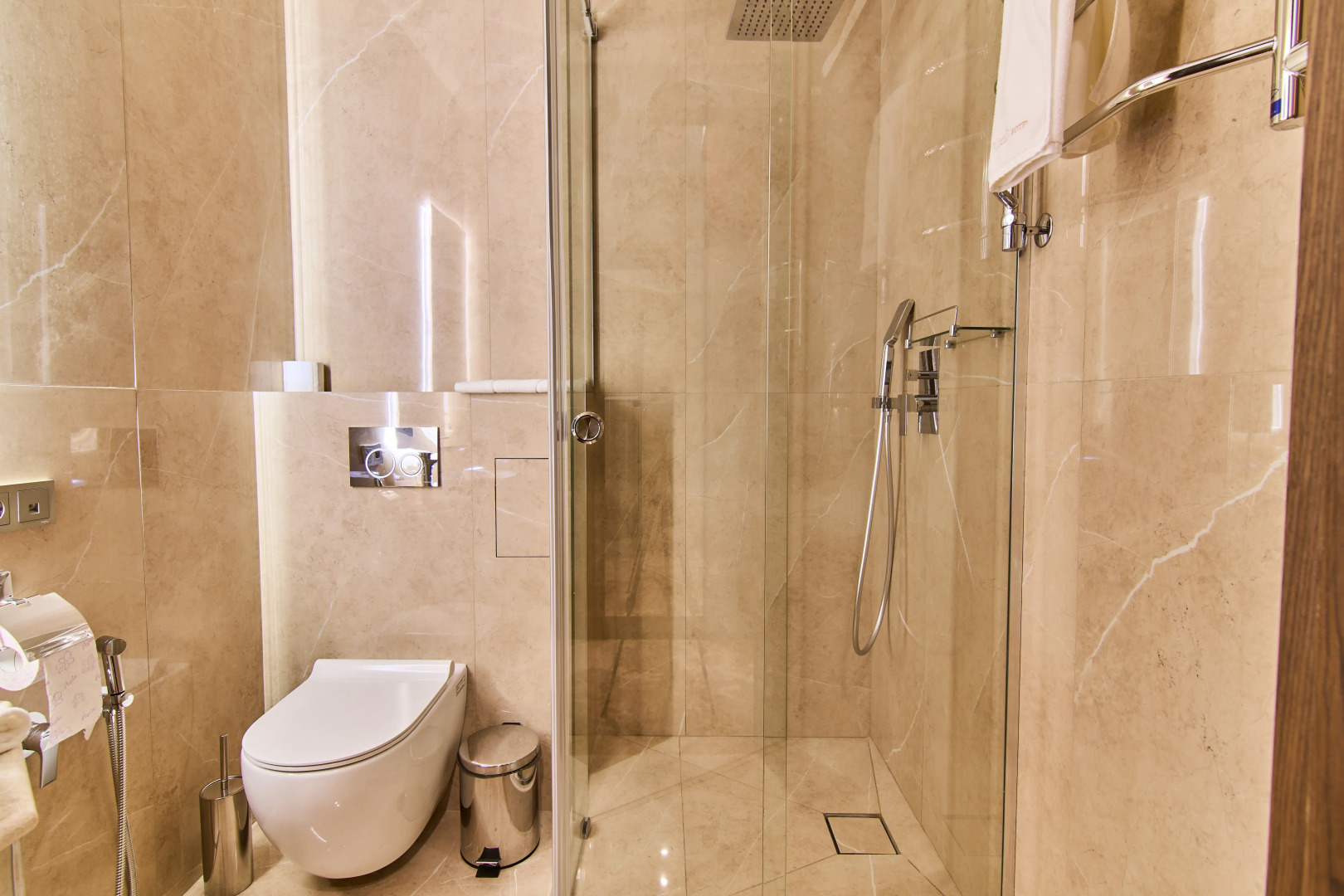 Отель Муниб