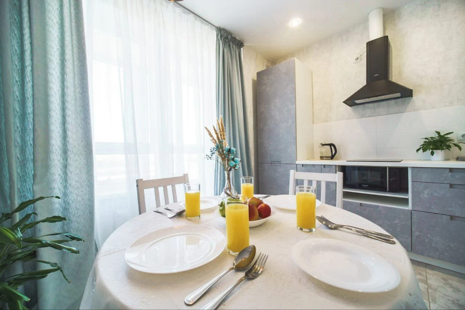 Квартира "Билет в Париж" рядом с парком Галицкого. Сеть Мята